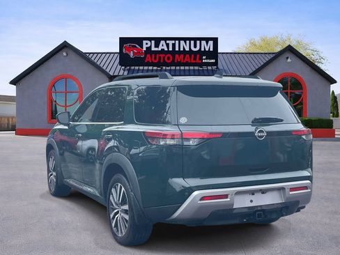 Used 2022 Nissan Pathfinder Platinum w/ Cargo Package AWD/4WD image 6