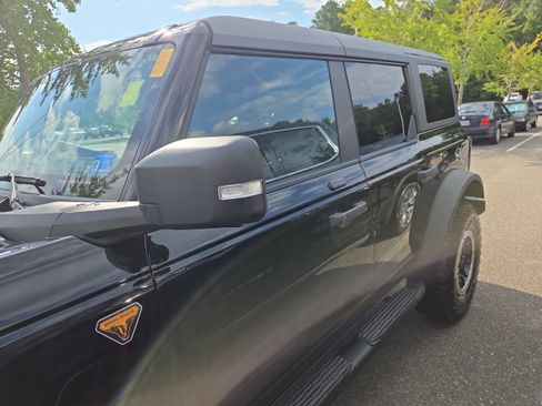 Used 2022 Ford Bronco Badlands AWD/4WD image 6