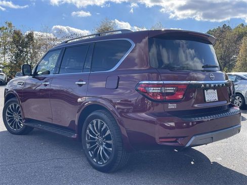 Used 2024 Nissan Armada Platinum w/ Captain's Chairs Package image 4