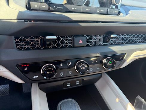 New 2025 Honda Accord SE image 18