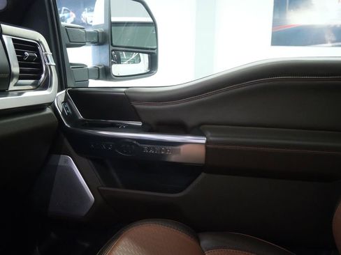 Used 2025 Ford F450 King Ranch w/ FX4 Off-Road Package image 41