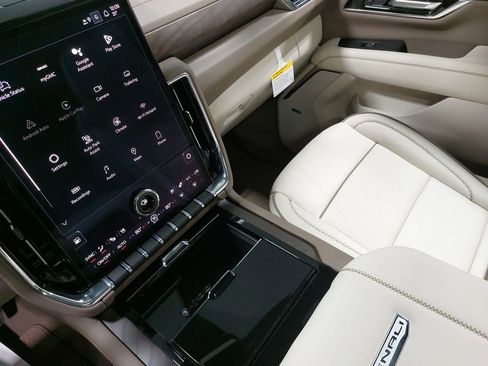 New 2026 GMC Yukon Denali w/ Advanced Technology Package AWD/4WD image 26