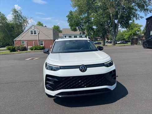 New 2026 Volkswagen Tiguan SE R-Line AWD/4WD image 8
