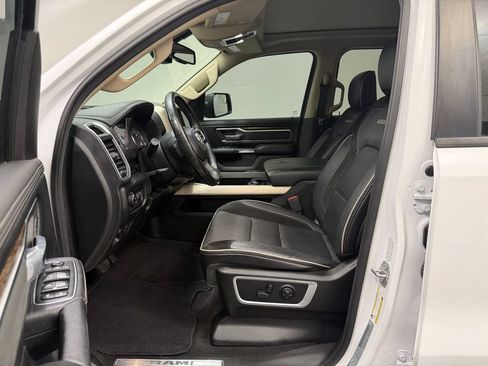 Used 2020 RAM 1500 Laramie AWD/4WD image 5