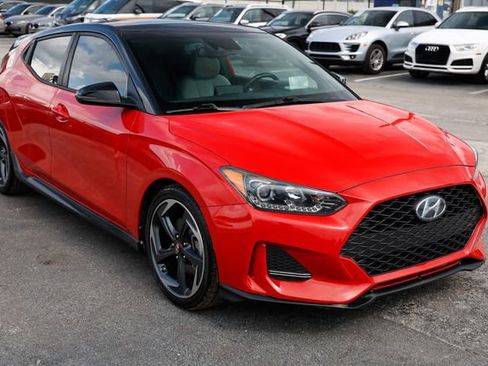Used 2019 Hyundai Veloster Turbo Ultimate FWD image 18