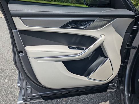 New 2026 Jaguar F-PACE R-Dynamic S image 21