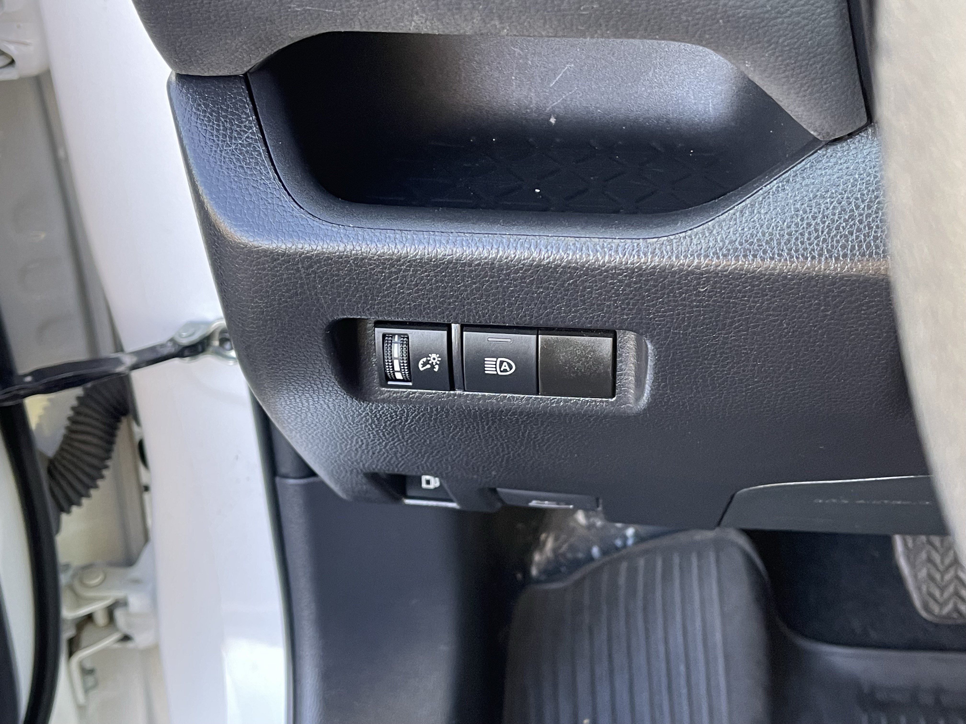 Certified 2024 Toyota RAV4 LE AWD/4WD image 25