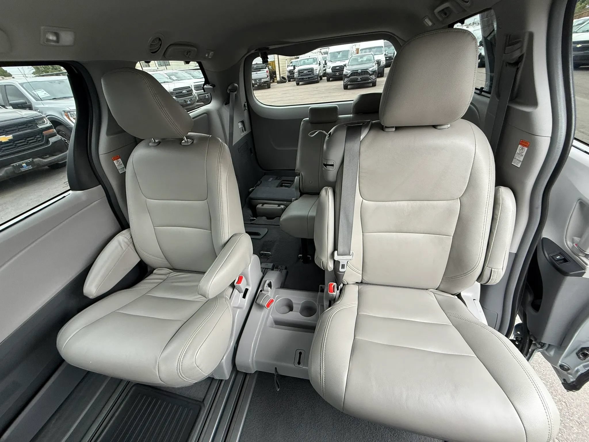 Used 2019 Toyota Sienna LE FWD image 15