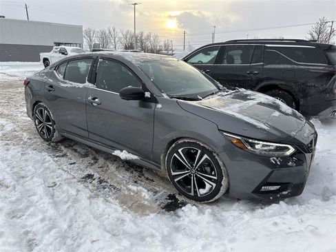 Used 2020 Nissan Sentra SR w/ Premium Package image 2