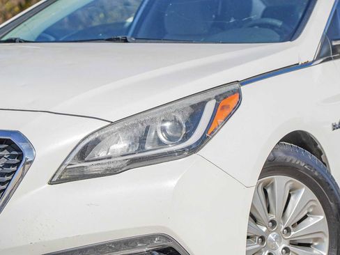 Used 2017 Hyundai Sonata SE image 3