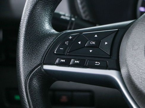 Used 2024 Nissan Sentra SV FWD image 13