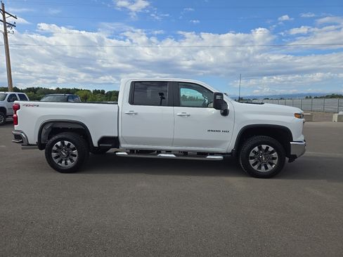 New 2025 Chevrolet Silverado 2500 LT image 2
