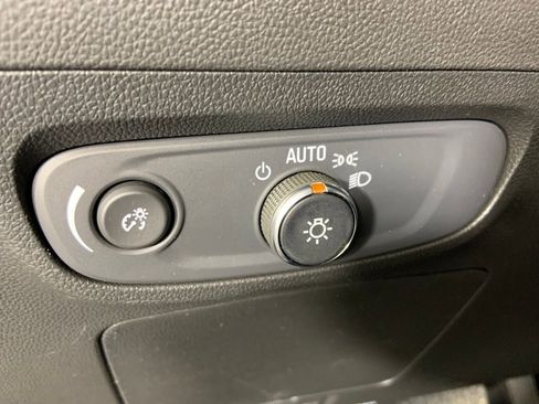 Used 2025 Buick Encore GX Preferred w/ Comfort Package image 28