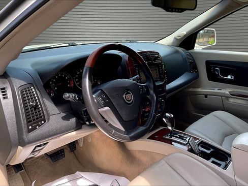 Used 2005 Cadillac SRX V8 w/ Preferred Equipment Group AWD/4WD image 16
