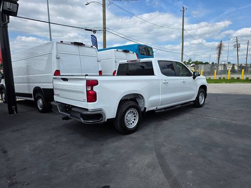 Used 2019 Chevrolet Silverado 1500 LT w/ Convenience Package AWD/4WD image 5