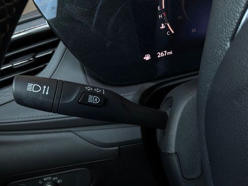 Used 2025 Buick Encore GX Preferred FWD image 34