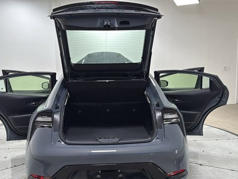 Used 2023 Toyota Prius Prime image 16