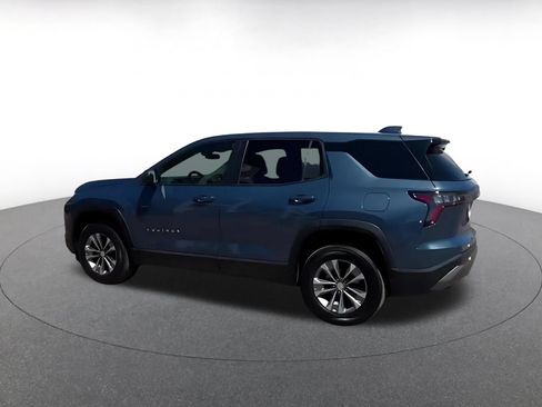 Used 2025 Chevrolet Equinox LT FWD image 4