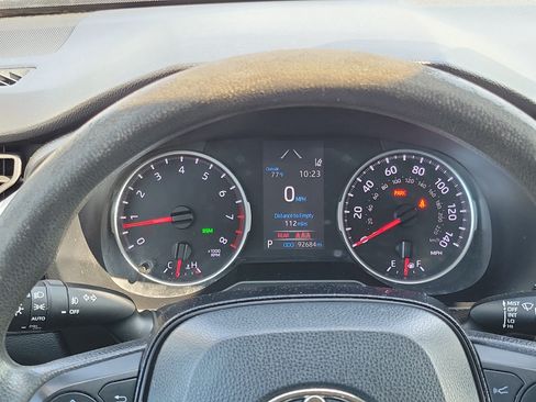 Certified 2021 Toyota RAV4 XLE FWD image 22