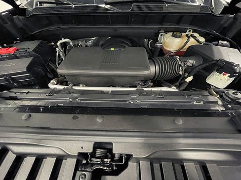 Used 2023 Chevrolet Silverado 1500 RST w/ Z71 Off-Road Package image 39