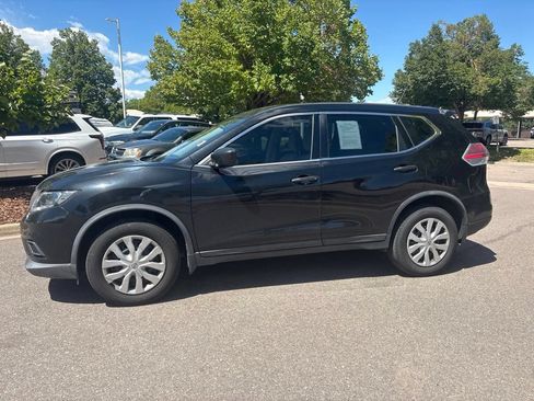 Used 2016 Nissan Rogue S AWD/4WD image 2