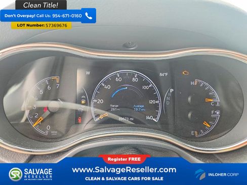 Used 2017 Jeep Grand Cherokee Laredo w/ Quick Order Package 23E AWD/4WD image 12