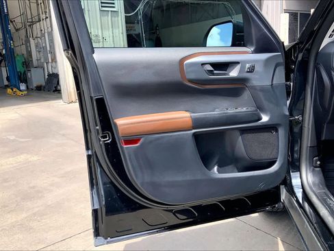 Used 2024 Ford Bronco Sport Outer Banks w/ Tech Package image 20