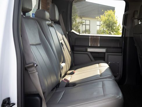 Used 2019 Ford F150 Lariat AWD/4WD image 30