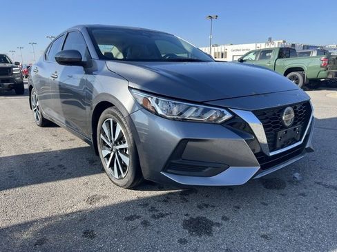 Used 2023 Nissan Sentra SV w/ SV Premium Package image 2