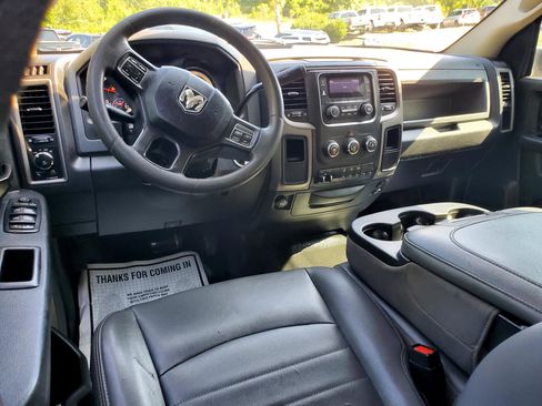 Used 2018 RAM 3500 Tradesman w/ Chrome Appearance Group image 25