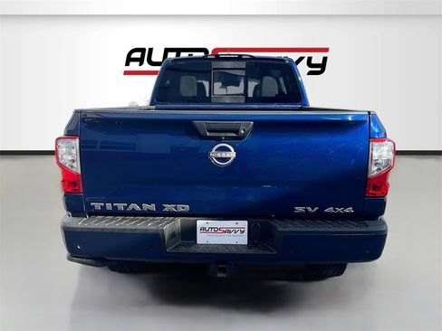 Used 2024 Nissan Titan SV w/ SV Convenience Package image 6
