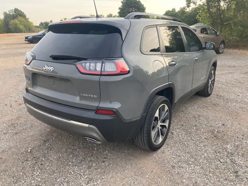 Used 2022 Jeep Cherokee Limited w/ Elite Package AWD/4WD image 8