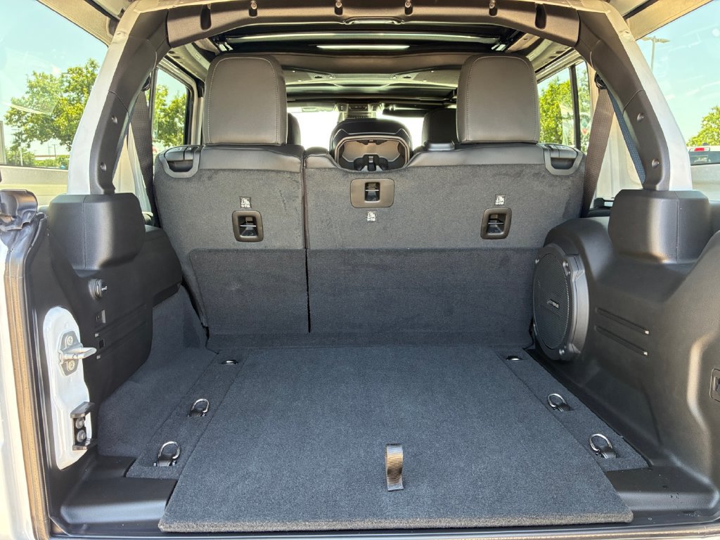 New 2026 Jeep Wrangler Unlimited Sahara AWD/4WD image 5
