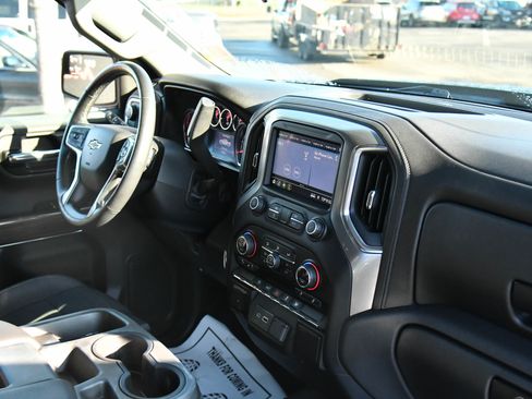 Used 2019 Chevrolet Silverado 1500 LT w/ All-Star Edition image 43