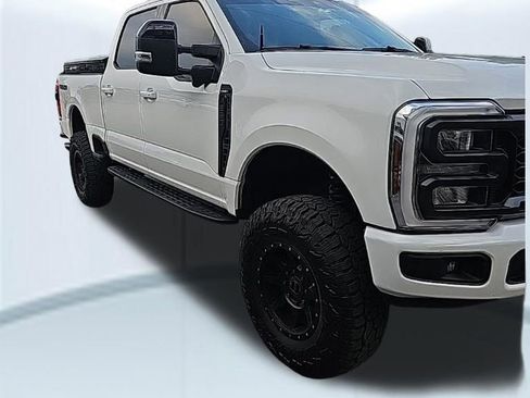 Used 2024 Ford F250 Lariat w/ Tremor Off-Road Package AWD/4WD image 7