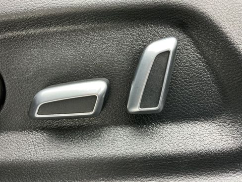 Used 2018 Audi Q3 2.0T Premium FWD image 41