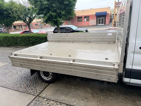 Used 2018 Ford Transit 250 138 image 13