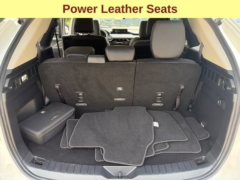 Used 2024 MAZDA CX-90 Plug-In Hybrid w/ Preferred AWD/4WD image 11