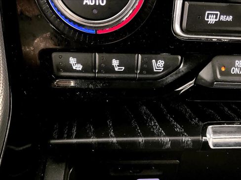 Used 2021 GMC Yukon XL Denali w/ LPO, Illumination Package image 36