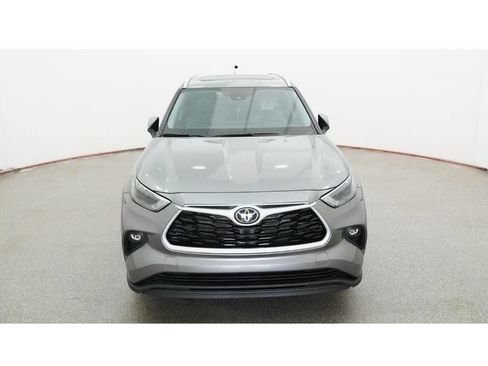 New 2026 Toyota Highlander XLE AWD/4WD image 15