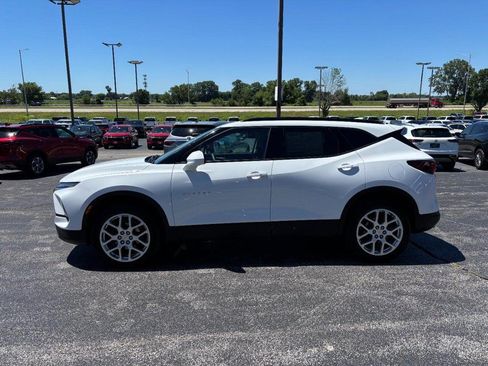 Certified 2024 Chevrolet Blazer LT w/ Convenience Package FWD image 2
