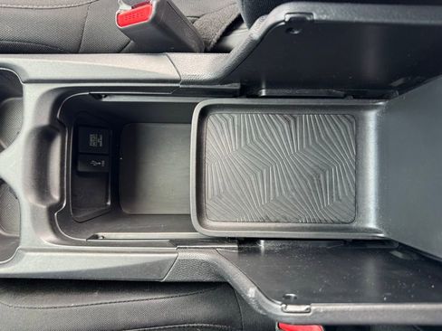 Used 2018 Honda CR-V LX image 20
