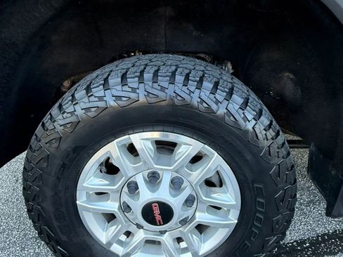 Used 2023 GMC Sierra 2500 Pro w/ Convenience Package AWD/4WD image 10