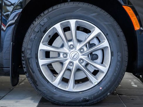 New 2026 Chrysler Pacifica Select image 17