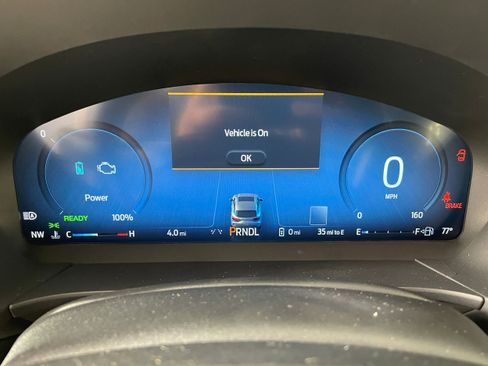 New 2025 Ford Escape SE w/ PHEV Premium Package image 3