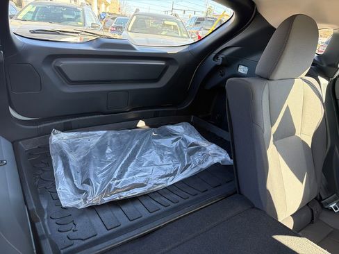 Used 2024 Subaru Crosstrek 2.0i AWD/4WD image 31