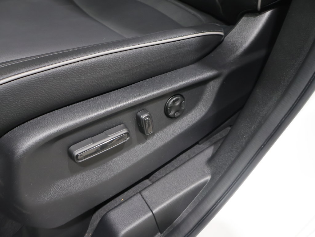 Used 2026 Honda Odyssey Touring image 12