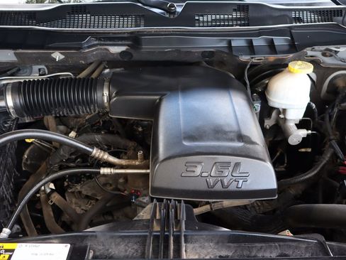 Used 2018 RAM 1500 Big Horn image 40