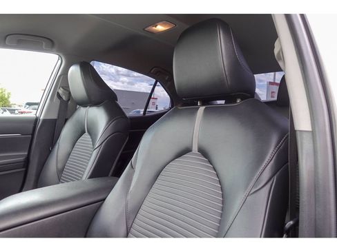 Certified 2023 Toyota Camry SE FWD image 11