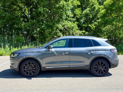 Used 2023 Lincoln Nautilus Reserve w/ Monochromatic Package AWD/4WD image 8